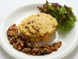 カルローズのフリッタータ、きのこのカレーマリネ添え