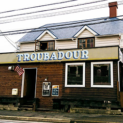レストラン＆バー Troubadour（トルバドール）
