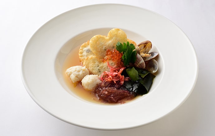 ほたてカルローズ餃子~つばき油香る三陸魚介あんかけスープ~