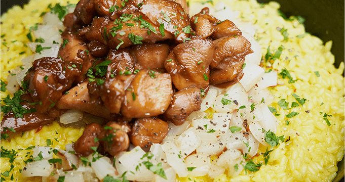 サフランリゾット 炭火焼地鶏添え