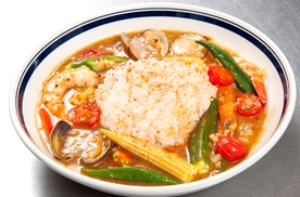 シーフードと野菜のガンボスープの画像