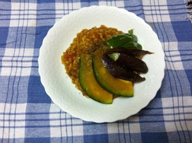 トマトチキンカレーリゾット～旬野菜添え～