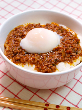 ツルっと爽快♪麻婆カレーとろろ丼