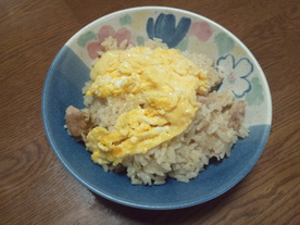 カレーピラフチーズ卵乗せの画像