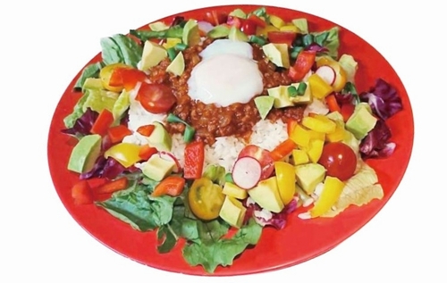 大豆ミートを使ったタコライス風　パワーサラダ