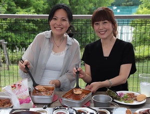 フーディストのぱおさん、YOMEさんと、アウトドアBBQ＆ガンボスープ作り体験「BBQPIT あざみ野ガーデンズ」にて
