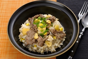 カルローズの牛肉のガーリックライス