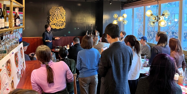 稲田俊輔氏のカルローズバンファン調理実演